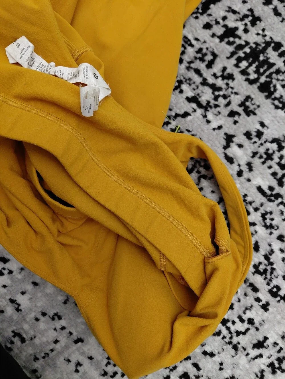 lululemon athletica sleek one